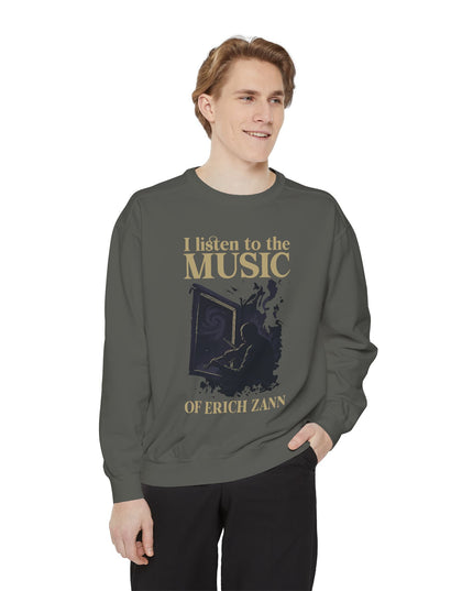 I Listen To The Music Of Erich Zann – Sweatshirt Unisex